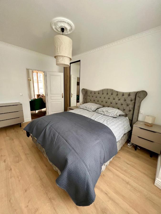 Appartement De Luxe Avec Fresque, Hyper Centre Et Parking Sure Фонтенбло Екстер'єр фото